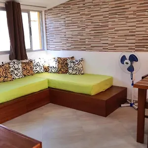 Basic Bed & Breakfast Mindelo